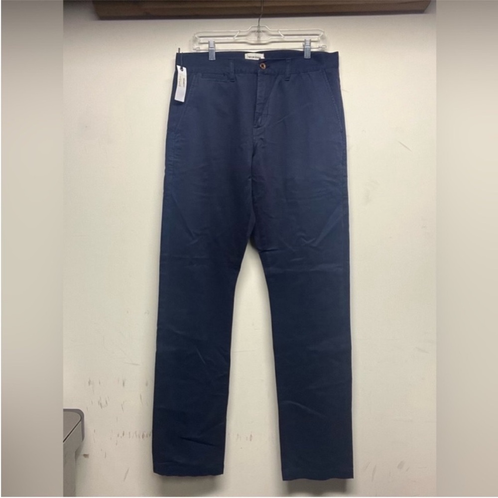 Taylor Stitch Democratic Chino in Navy